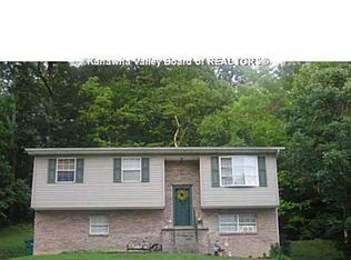 106 Walnut Dr, Poca, WV 25159