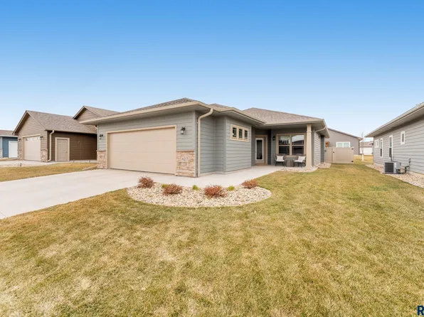 6217 S Canyon Spring Ave, Sioux Falls, SD 57108