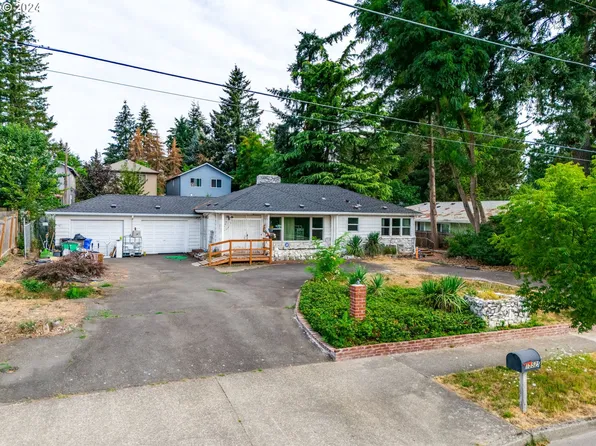 15525 E Burnside St, Portland, OR 97233