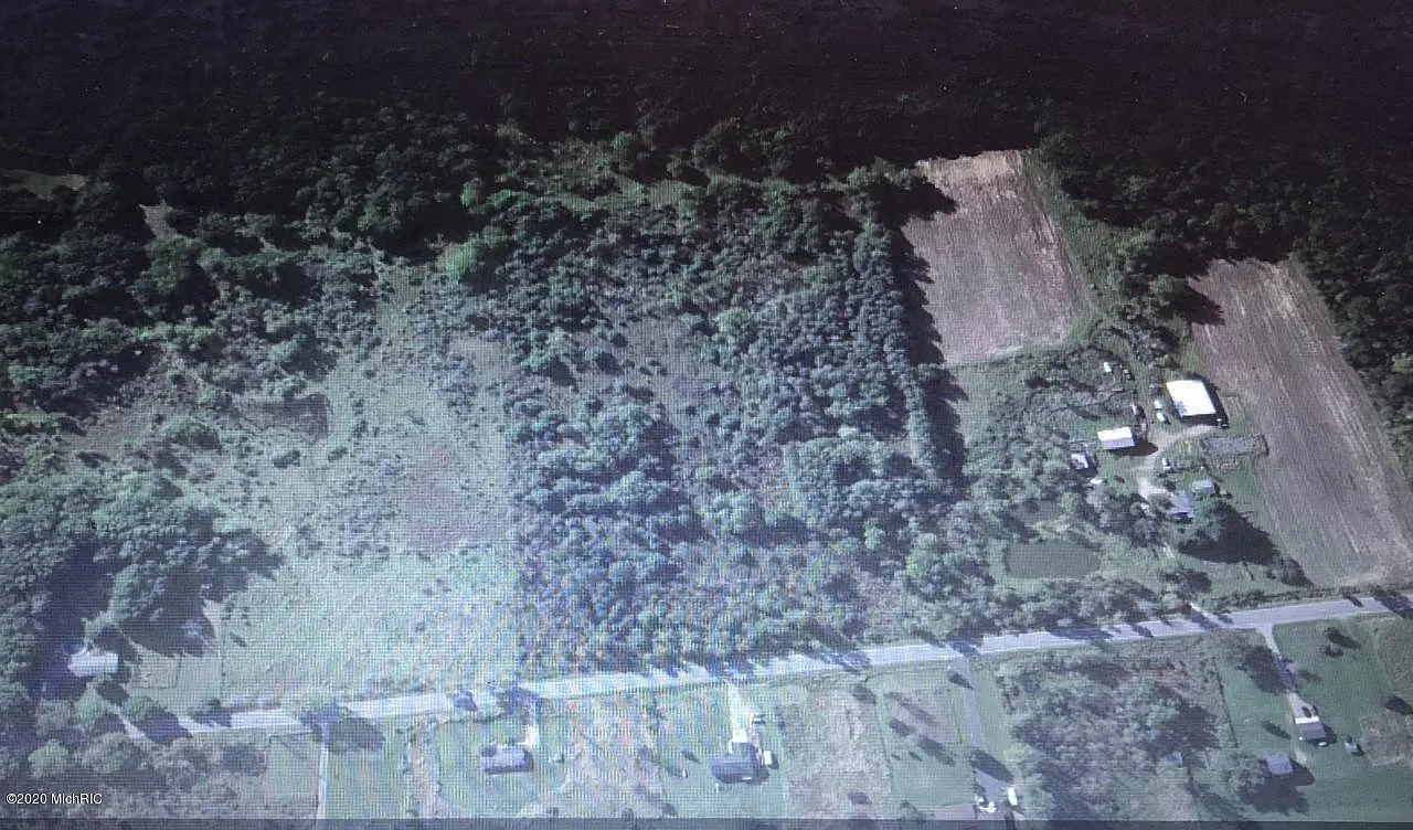 17149 Myers Lake Ave photo 1