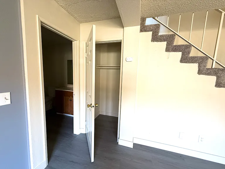10412 Fern Ave #3 — Photo 4