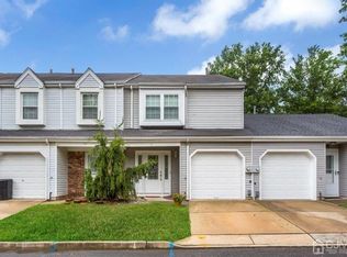 31 Thistle Ct, Matawan, NJ 07747