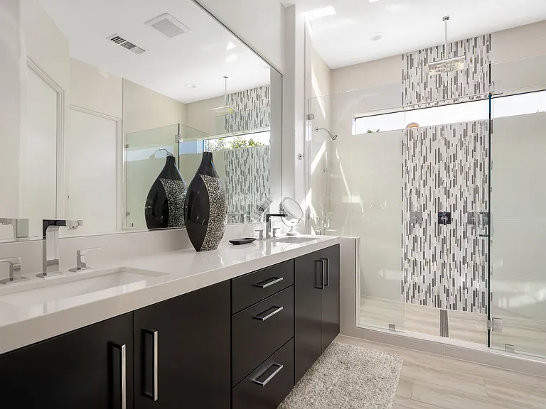 Primary bath with huge double shower.