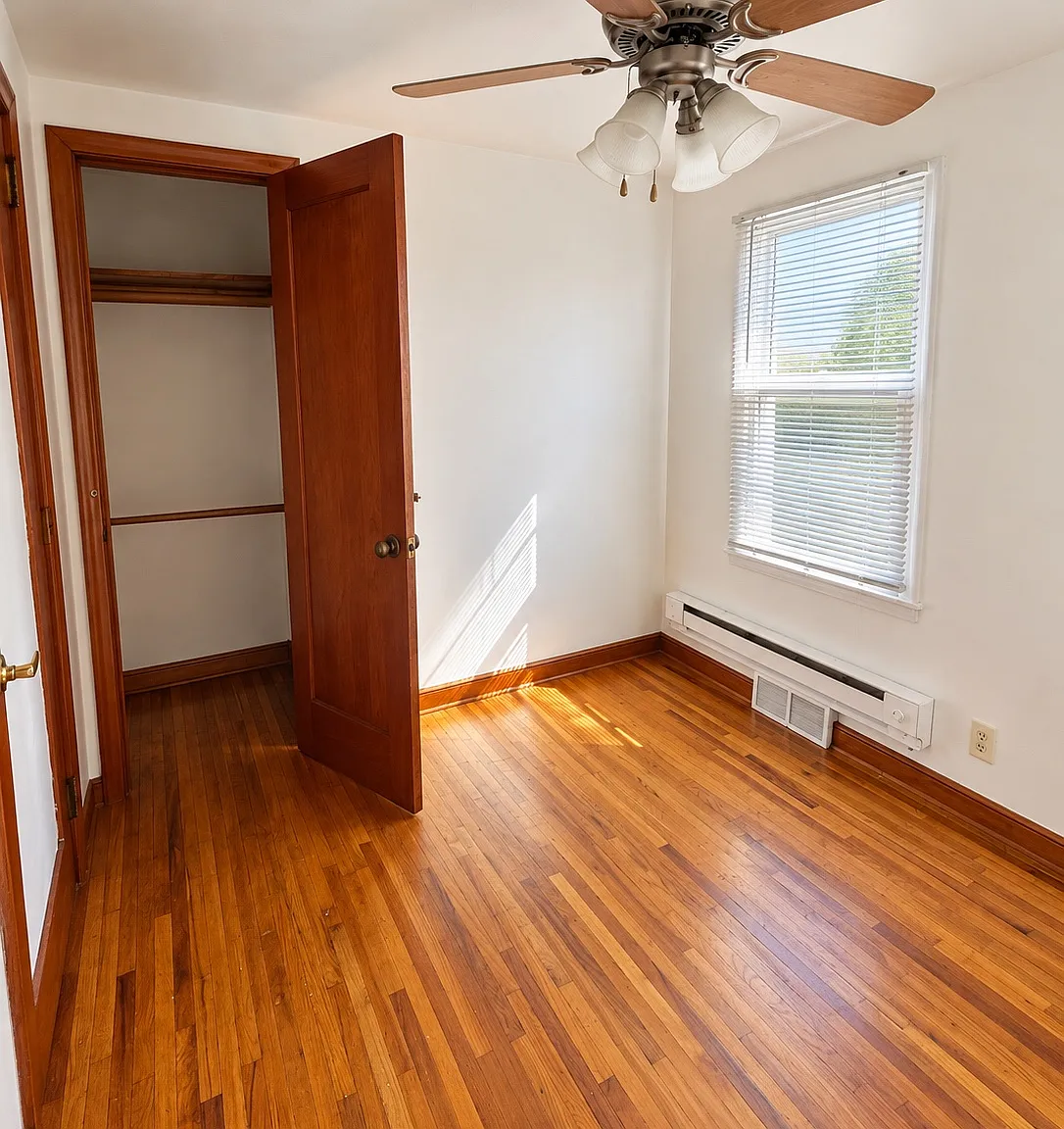 1 bed, 700 sqft, $899 — Photo 4