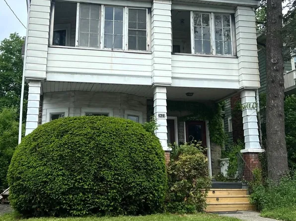 2422 Lavin Court, Troy, NY 12180