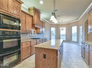 1840 McAlpin Rd, Midlothian, TX 76065