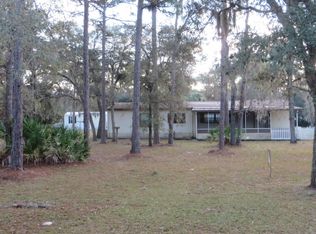 5889 S Happy Dr, Homosassa, FL 34446