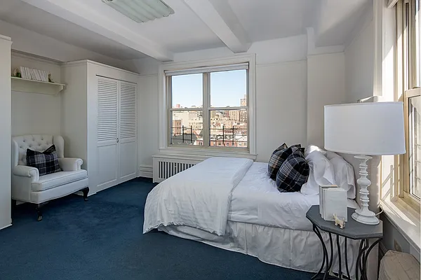 Sold by Stribling | media 23