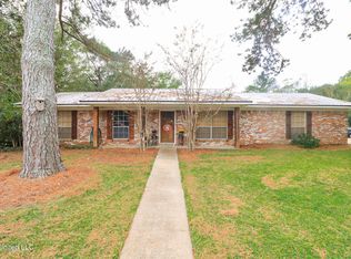 1957 Loyd St, Pearl, MS 39208