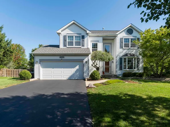 693 Providence Ln, Lindenhurst, IL 60046