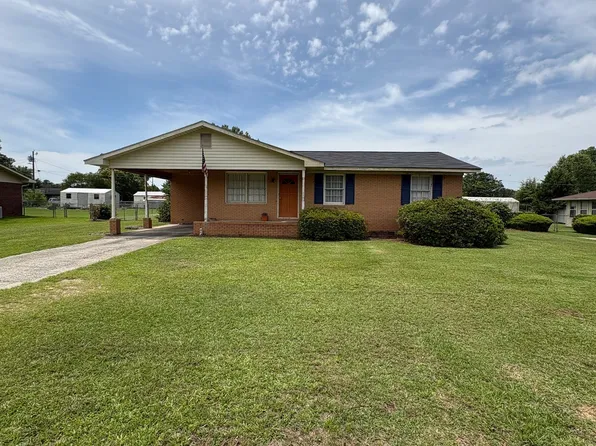 426 Moye Dr, Sandersville, GA 31082