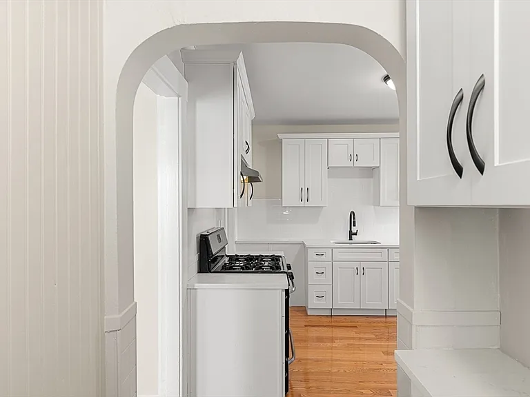 79 Nelson St #1 — Photo 2