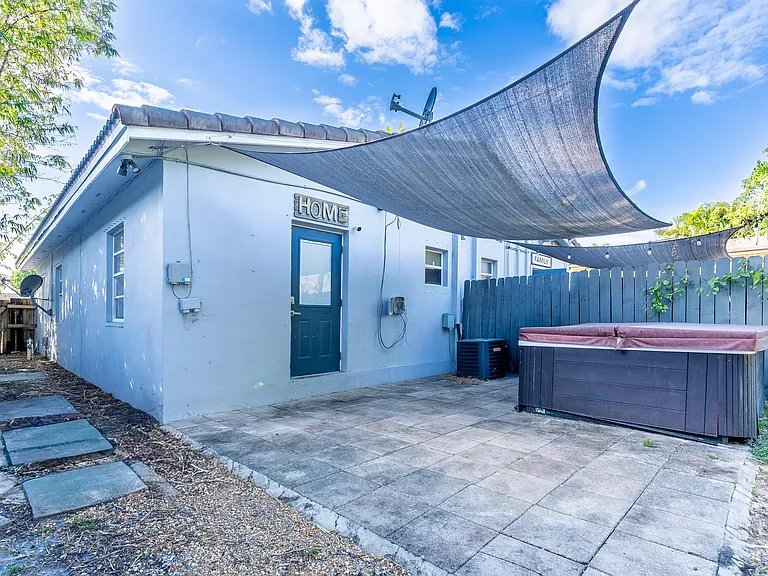 1404 NW 4th Ave — Photo 19