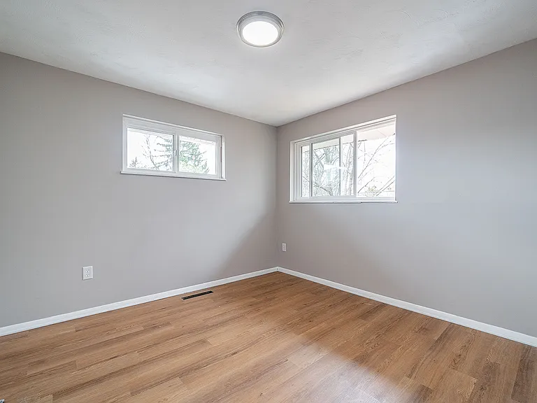 1401 Lockbourne Rd — Photo 12