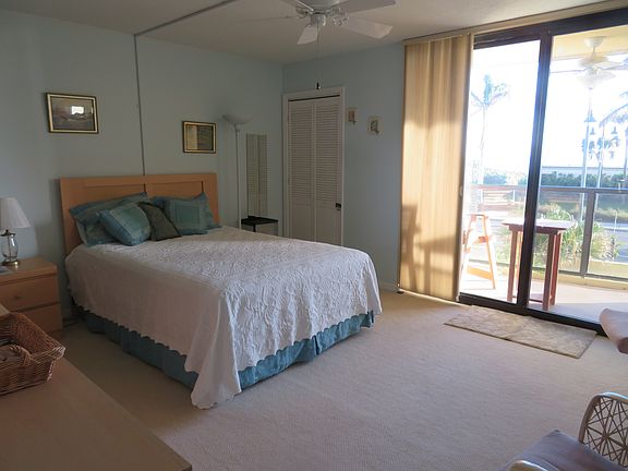 Master BR/balcony