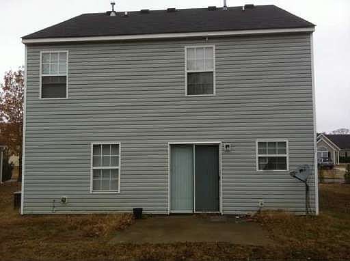 2nd image of 2610 Buena Vista Cir