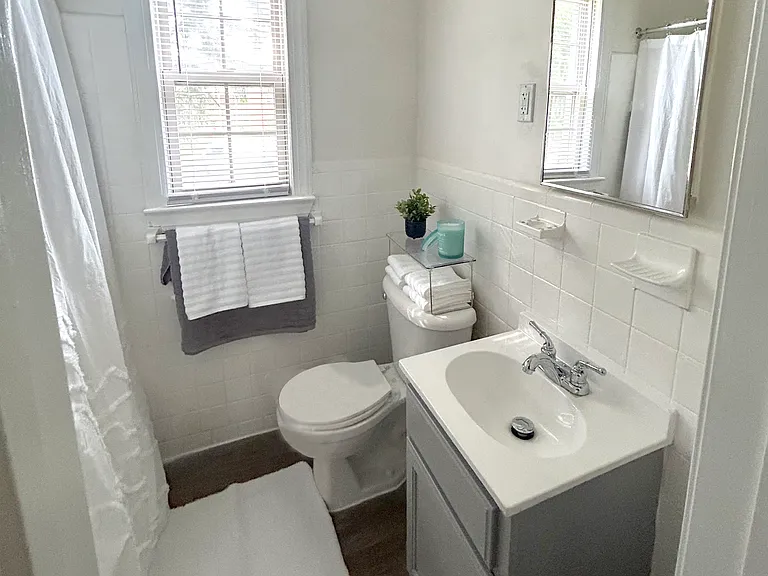 Westhills Square Apartments — Photo 8