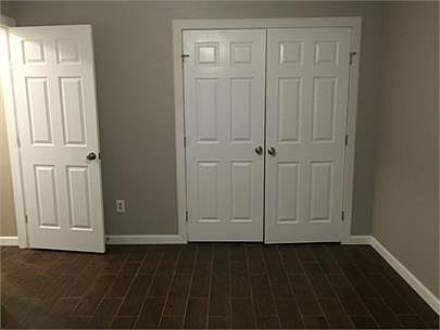5th image of 931 Meadowlark Cir
