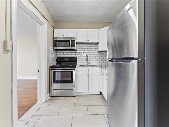 2nd image of 7100 Freda St #106