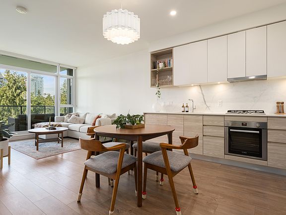 3rd image of 585 Austin Ave #608