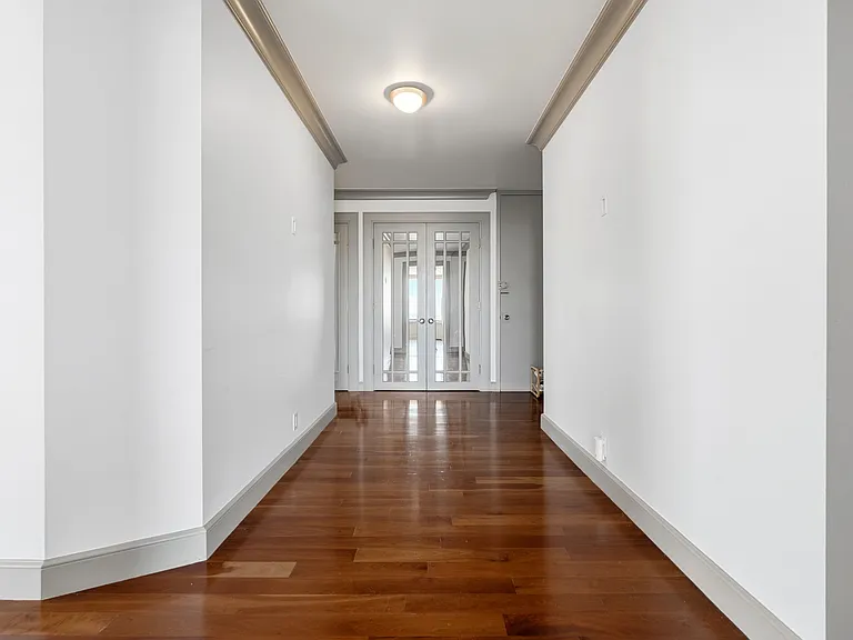 85 E India Row #31AB — Photo 22