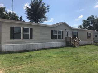 22520 E 1070th Rd, Clinton, OK 73601