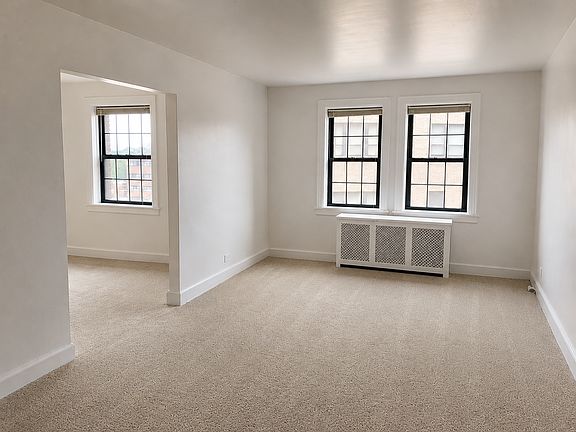 2nd image of 23 Old Mamaroneck Rd APT 1R
