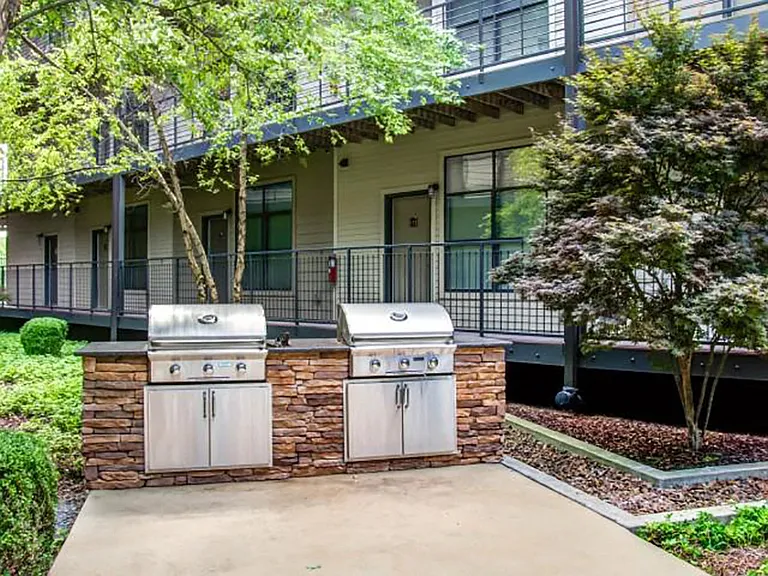 Gale Lofts Outdoor Grills