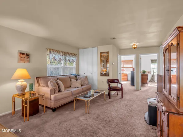 476A Thornbury Court, Lakewood, NJ 08701