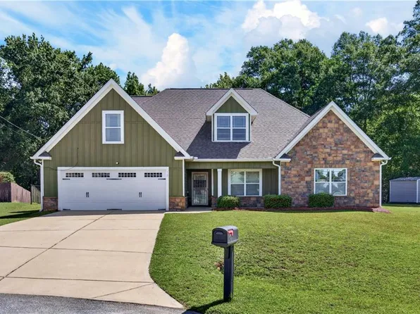 12 Easy St, Seale, AL 36875