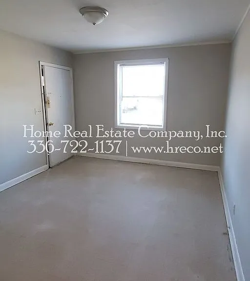 1235 Gholson Ave #B — Photo 3