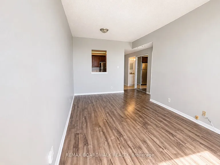 35 Holland Ave #907 — Photo 14