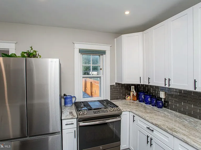 501 E Mount Airy Ave — Photo 14