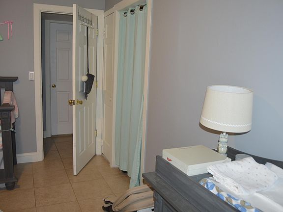 3rd image of 759 Tysens Ln