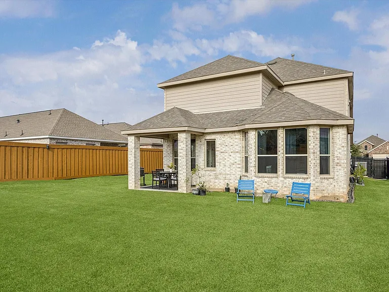 7933 Spring Run Dr — Photo 24