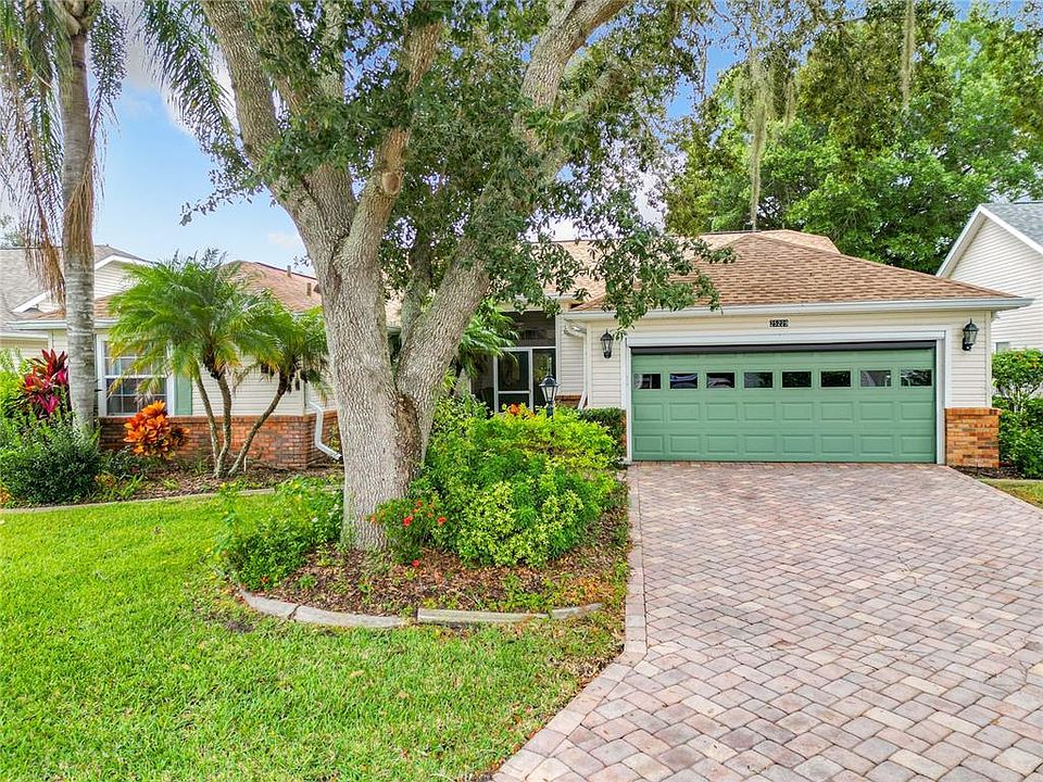 1st image of 25229 Waterbridge Ct