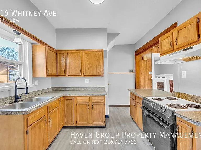 516 Whitney Ave — Photo 12
