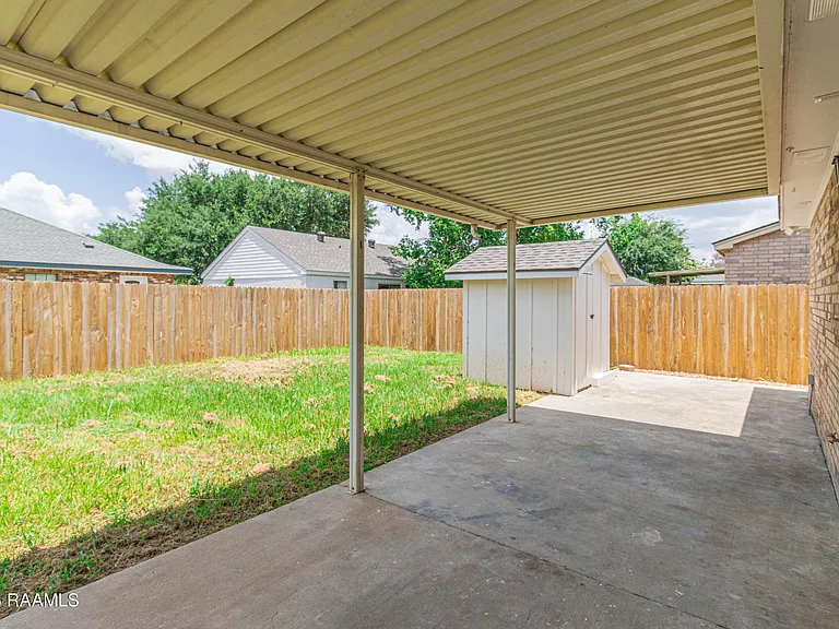 122 Pebble Beach Dr — Photo 17