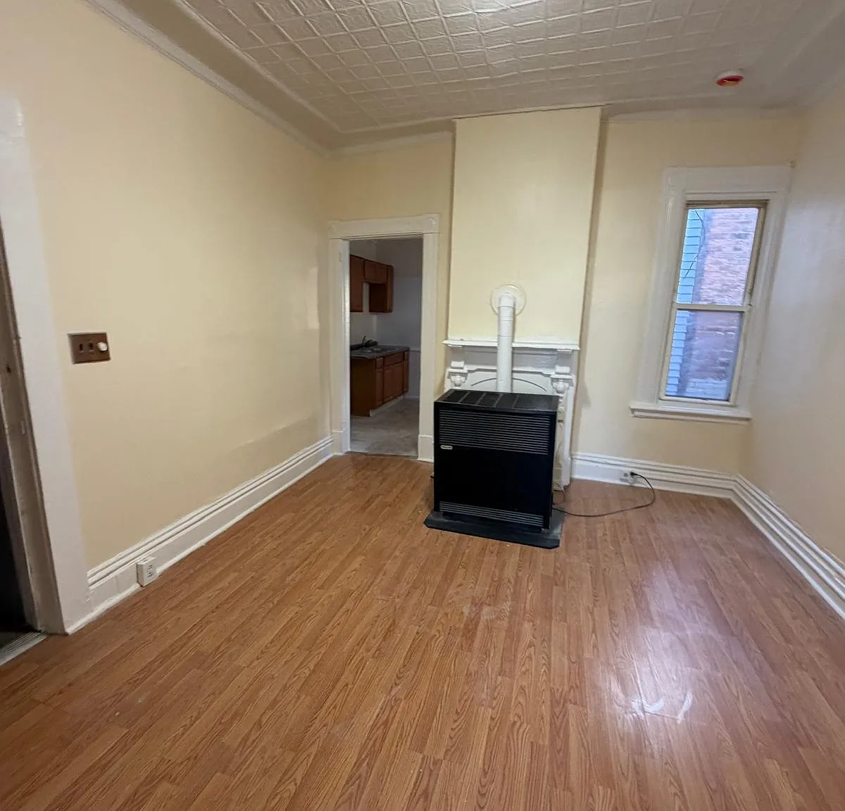 2 bed, 1000 sqft, $1,190 — Photo 3