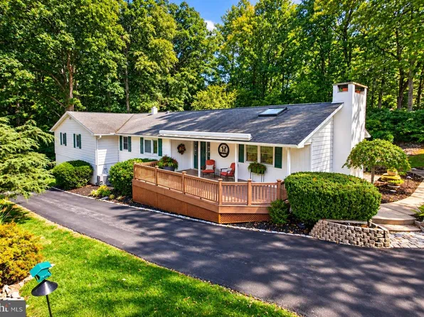2439 Horseshoe Trl, Chester Springs, PA 19425