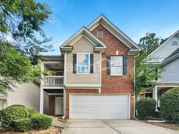 659 Shadow Lakes Dr, Lithonia, GA 30058