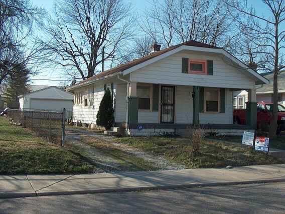 1st image of 3919 E Fletcher Ave