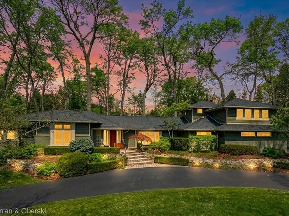 6130 Idlewyle Rd, Bloomfield Hills, MI 48301