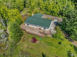 1381 Shearwater Ln NW, Seabeck, WA 98380