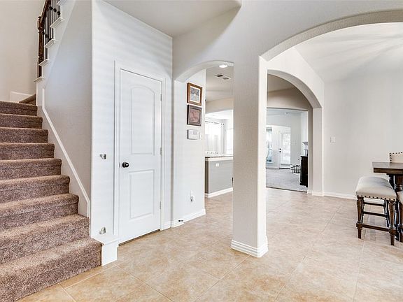 3rd image of 10601 Bolivar Dr