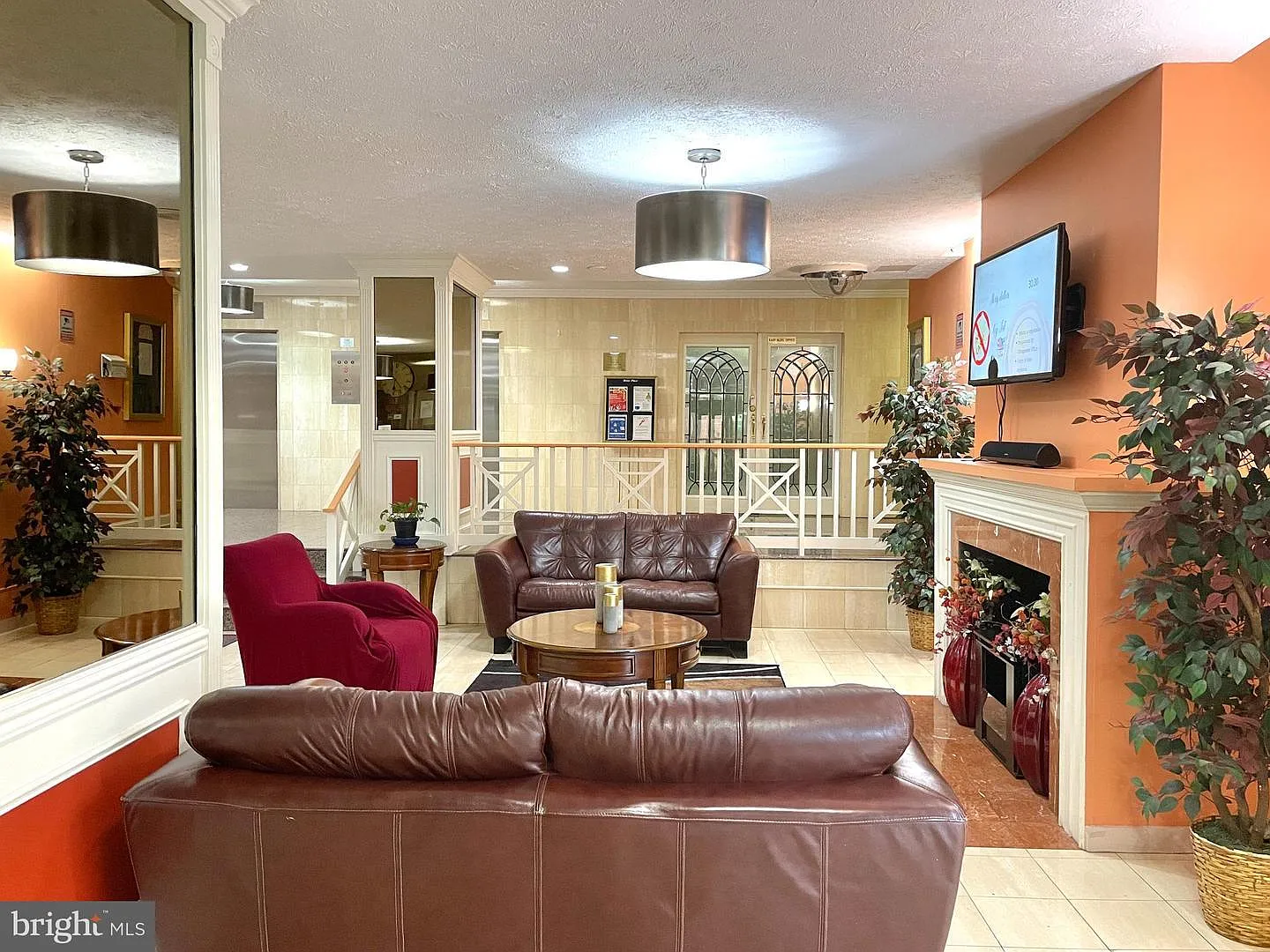 Studio, 383 sqft, $1,800 — Photo 3
