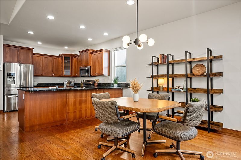 5th image of 4138 Silverbell Way