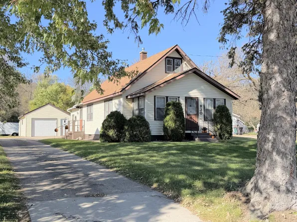 830 Main St N, Browerville, MN 56438