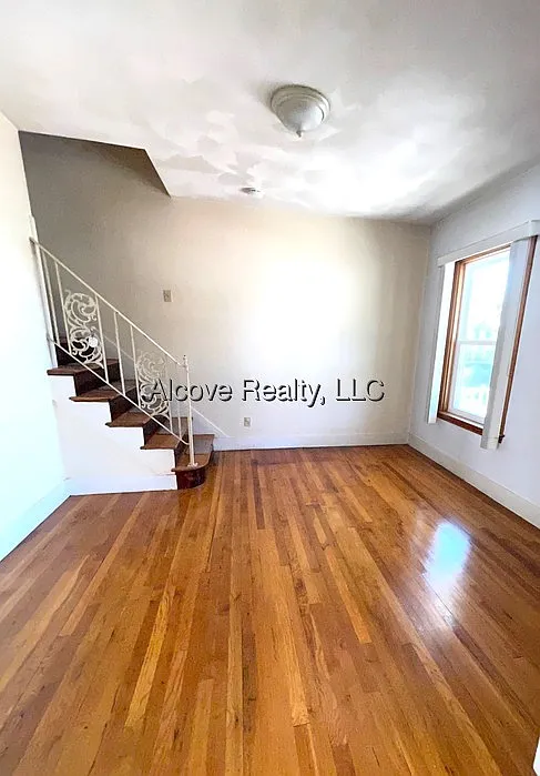 3 bed, 2.0 bath, $3,750 — Photo 2