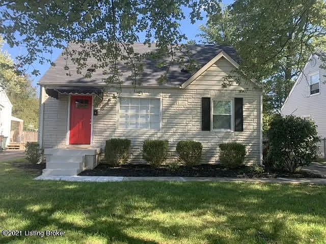 627 Harris Pl — Photo 1